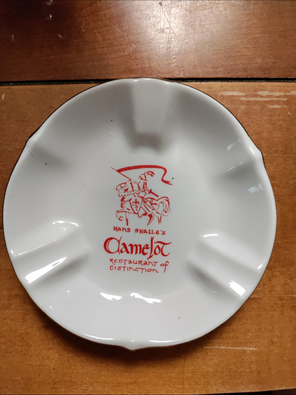 Hans Skalle's Camelot Restaurant Of Distinction Vintage ashtray